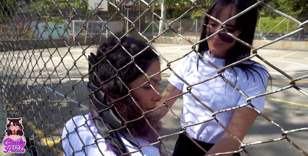 My Rebellious Friend Gets Me to Escape From Class, and We Have Fun Playing Scissors.