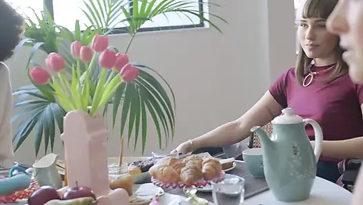 Erika Lust - Hot Lesbian Brunch