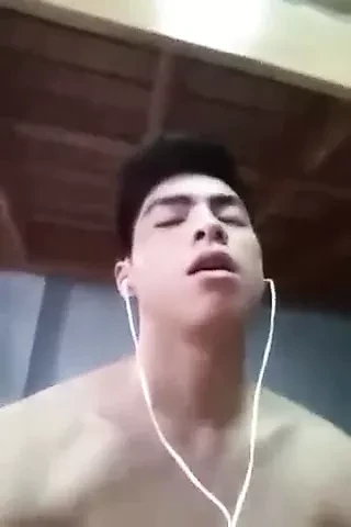 Asian Talks Dirty and Cums