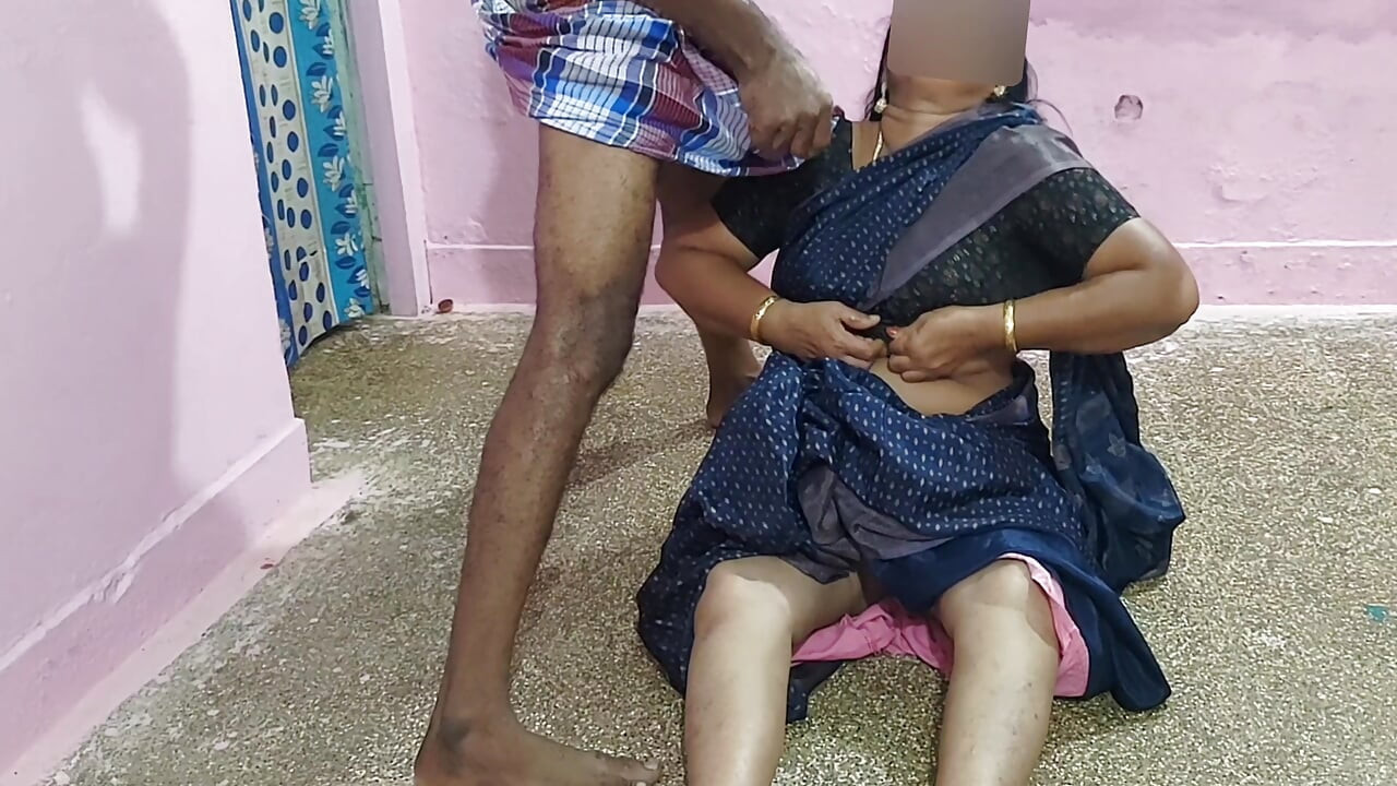 Seks percintaan dan kasar dengan seorang wanita matang