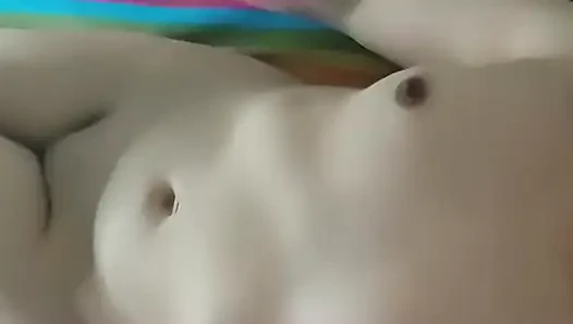 Ich bin sehr geil und einsam in meinem Zimmer Willst du herkommen?