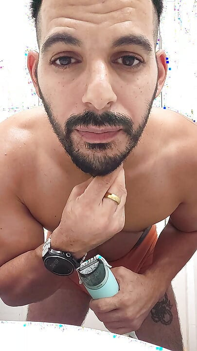I need a haircut and a blowjob ?