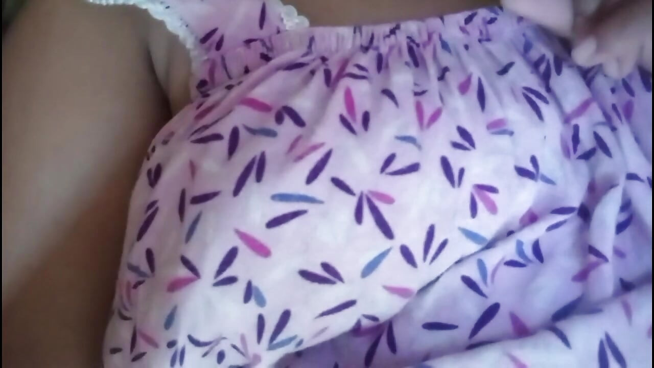 Indische schauspielerin anne musterbating im bett mit großen zottigen möpsen und nasser muschi