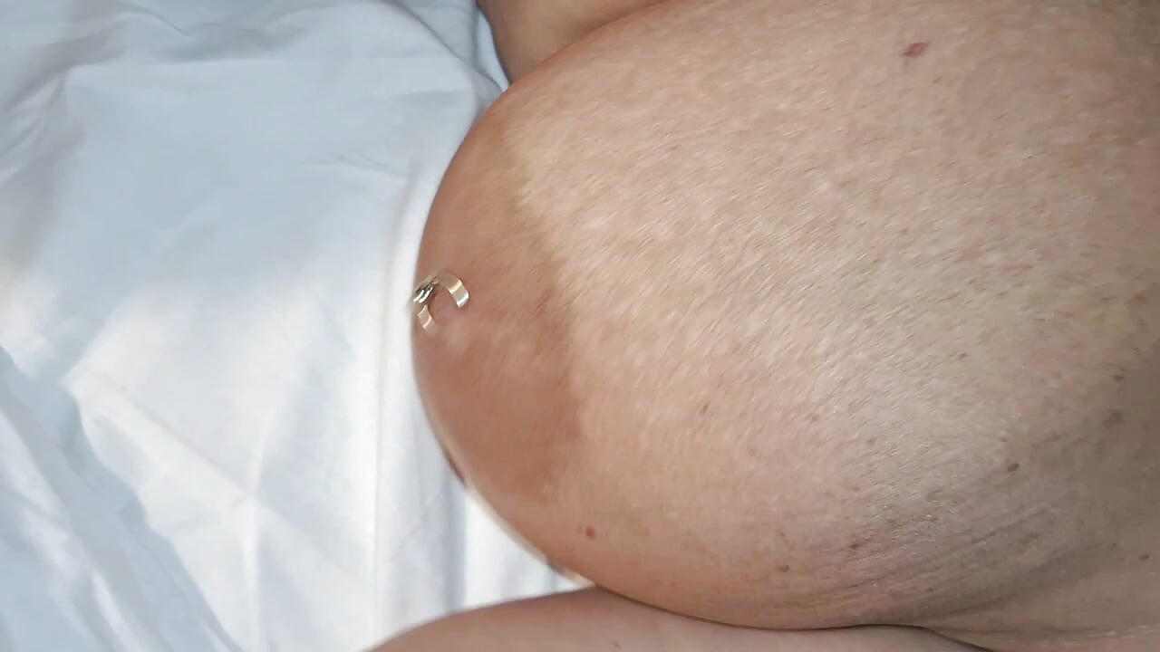 Крупним планом трахає мою дружину