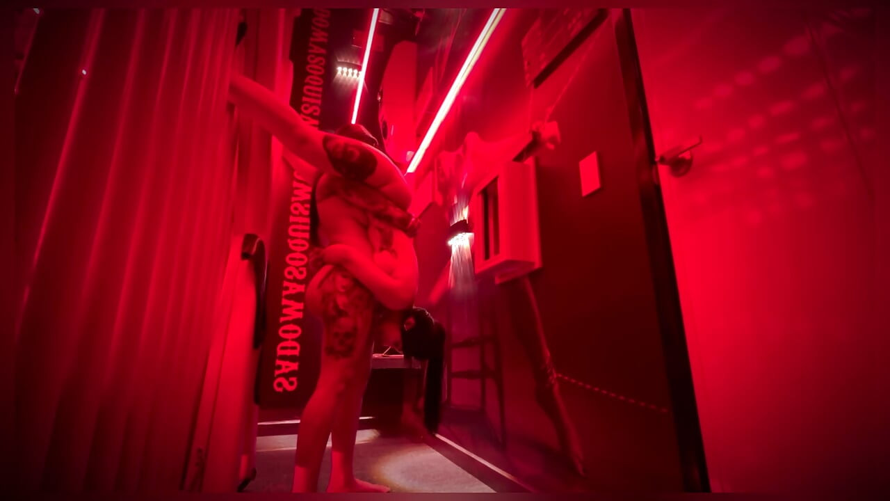 Posiłek między dwiema lesbijkami, BARDZO DUŻE i bardzo napalone - Anitta Miller & Sweet Kimmi