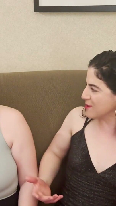 A slut's guide to happiness podcast - episode 30: exploring sex clubs - with foxie roxy | Klipp 1