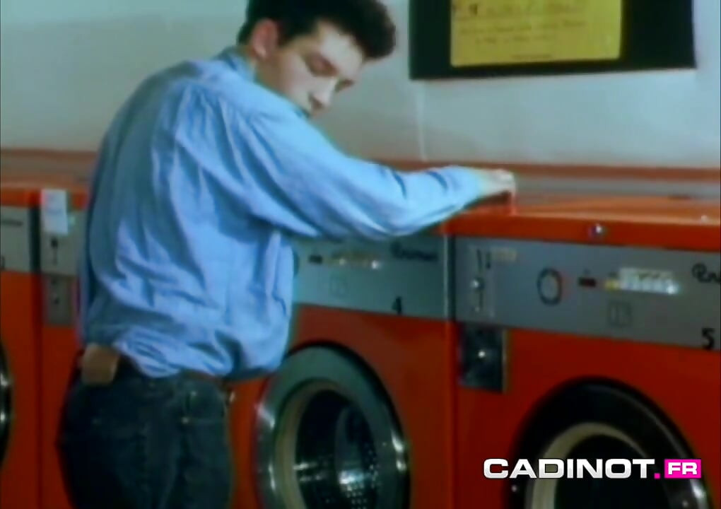 Cadinot.fr - Three Twinks Fuck In A Laundromat
