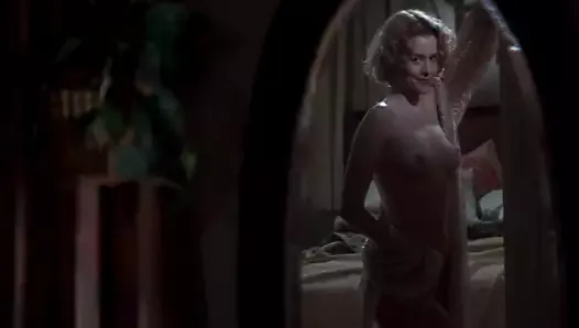 Penelope Ann Miller - Sexy, Hot, And Nude - Carlito's Way