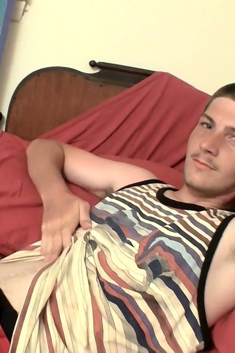 Straight Guy Daniel Enjoys Showing off