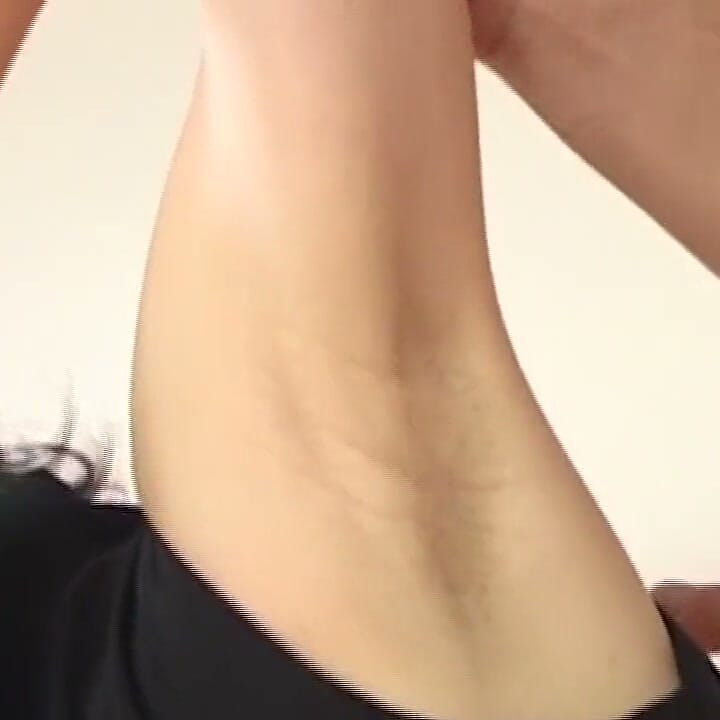 Mature Brunette MILF Enjoys Passionate Armpit Worship