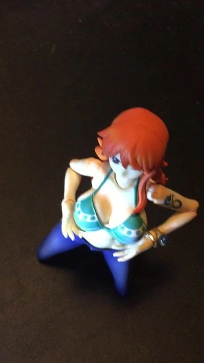 Nami figura bukkake sof