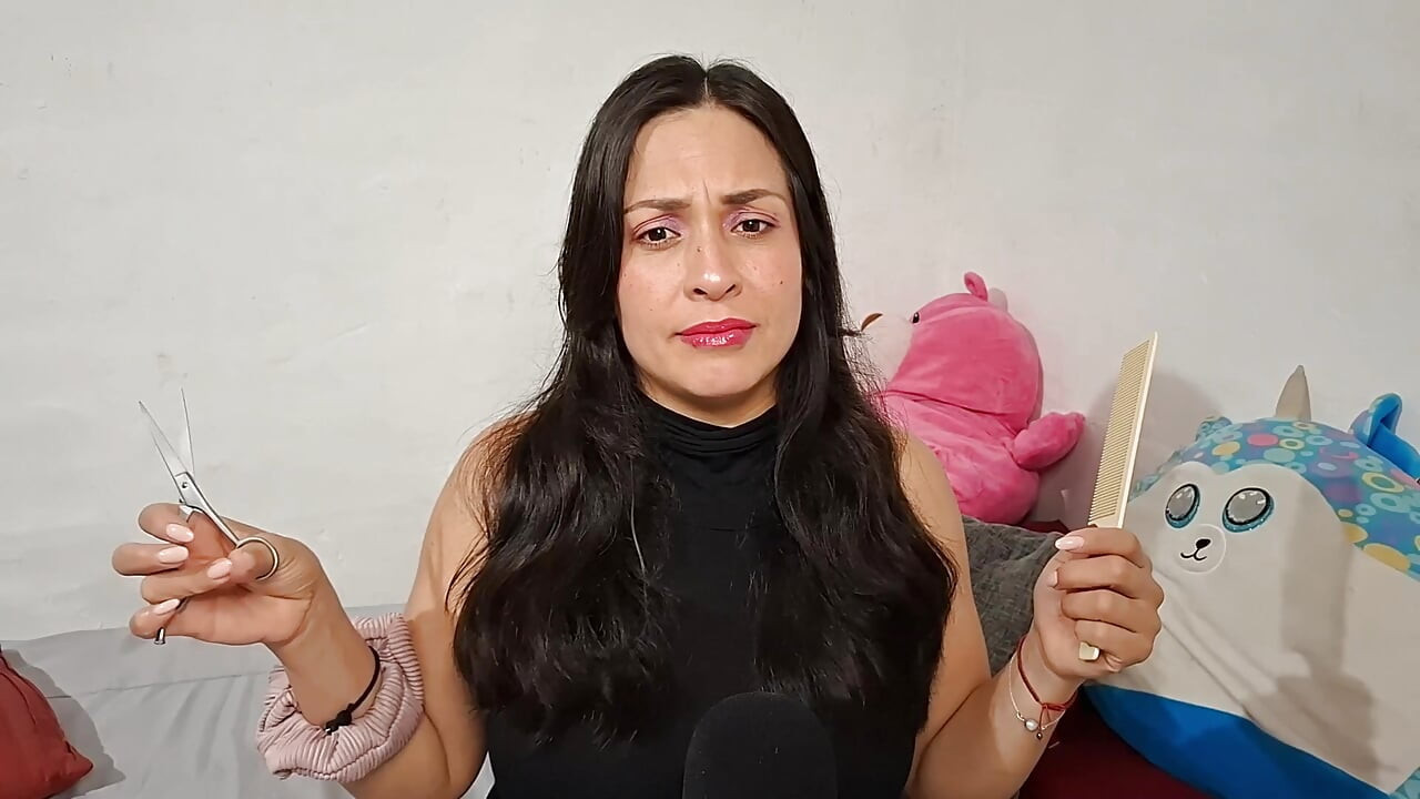 Asmr рольова гра, ваша подруга підстригає волосся