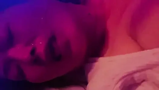 Membantu wanita yang sudah menikah masturbasi