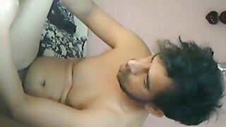 Indischer junge masturbiert