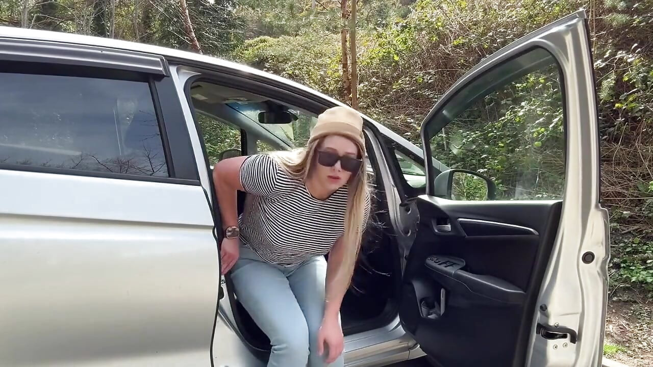 Waiting for My Friend but I Couldn't Hold It and Wet My Jeans