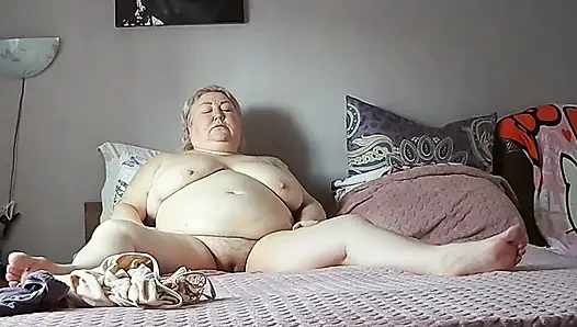 Büyük etli amcık, göt ve büyük memeler #21