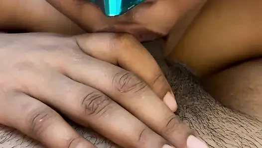 Adik Tiriku Berkunjung Dan Aku Ngasih Kejutan Sama Kontol Besarku