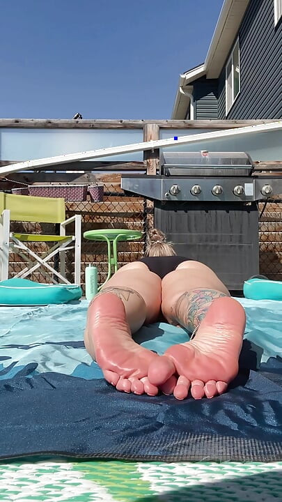 Girl Next Door’s Ridiculously Pretty Soft Pink Wrinkled Soles - HD
