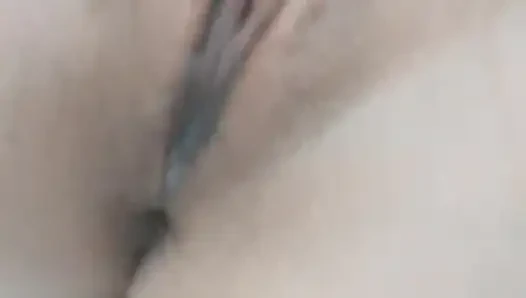 Ich masturbiere allein im haus, während mein freund bei der arbeit ist