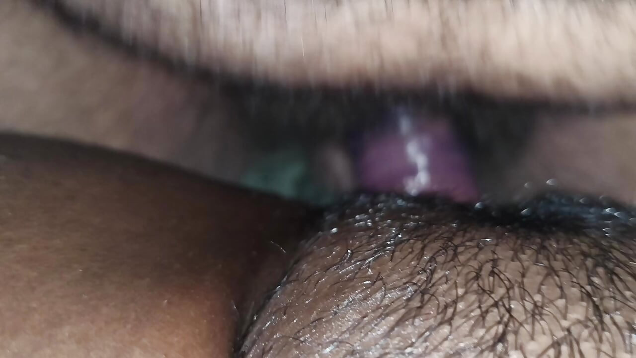 Boyfriend ne Condom Laga Ke Chod Diya
