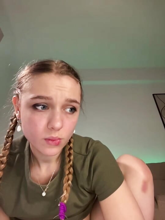 Jucielussie ile yakın çekim amcık boşalıyor