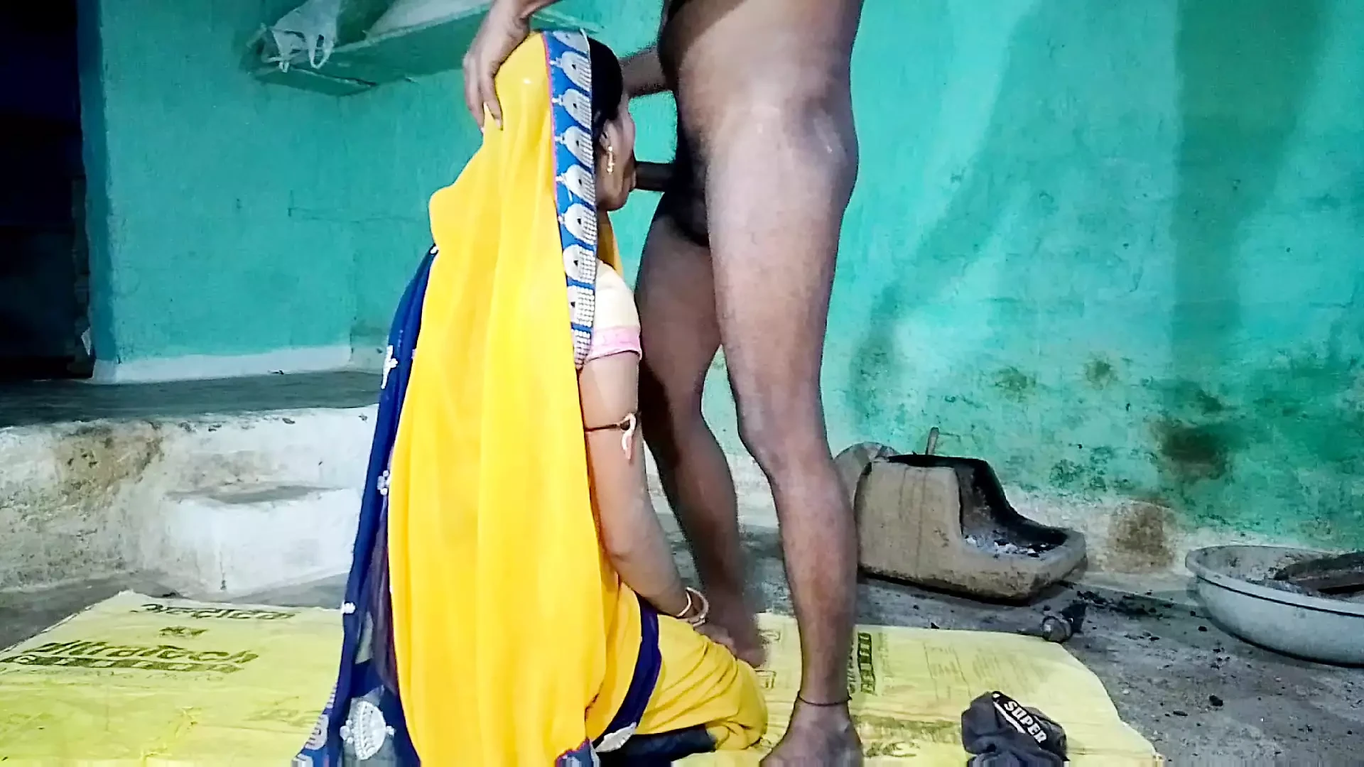 Meri biwi ki mast chudayi meri pyari wife ko chodte time condom fat gaya