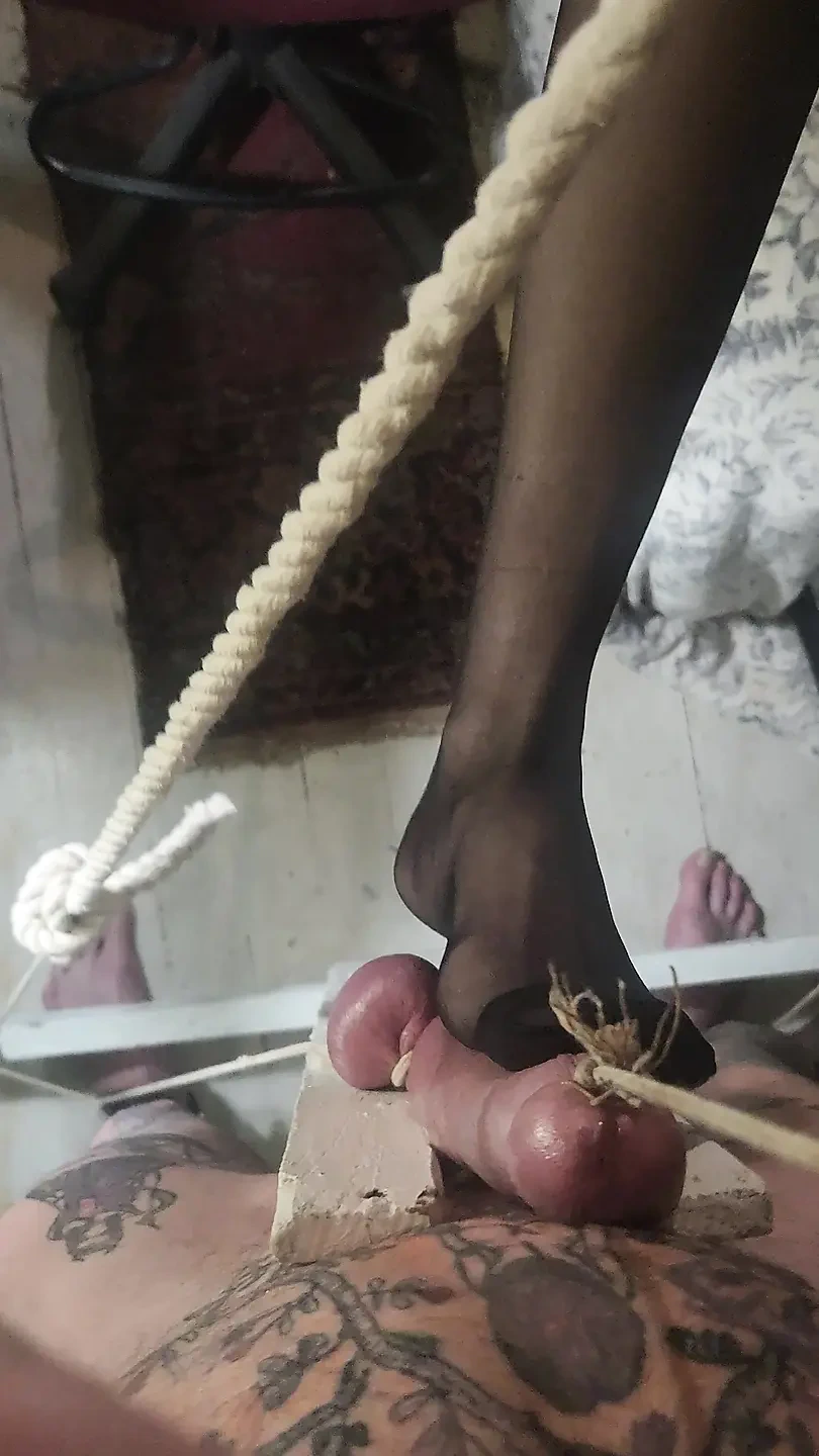 Goode girl unholy crucifix hành hạ bi pt2