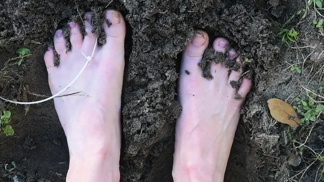Submissive Dirty Foot Licking Apology