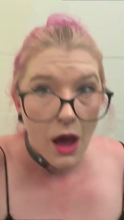 Outdoor-trail pinkeln