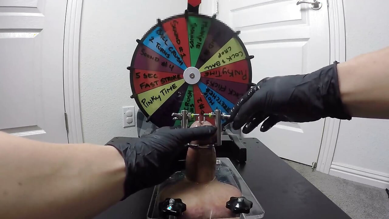 My Stepmom Plays Roulette with My Dick and Squeezes Out All the Juices