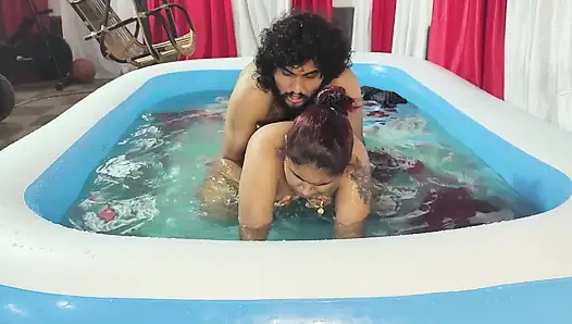 Mallu paar schwimmbad-fick mit blowjob