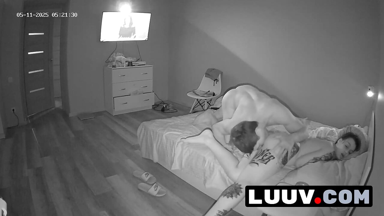 LUUV. Egzibicionizam pravog para pretvara njihov stvarni život u amaterski film