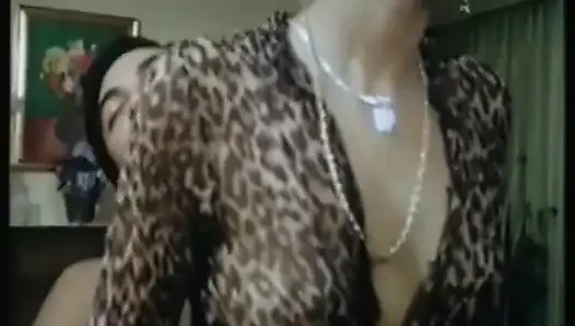 Valery ve Jessica'nın sıcak dudakları