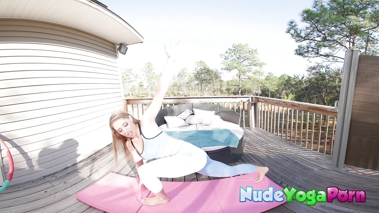 Busty MILF Angelica Amore Enjoys Nude Yoga Outdoors