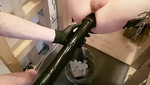 2018: Strap-on fuck with extreme long dildos (Camera A)