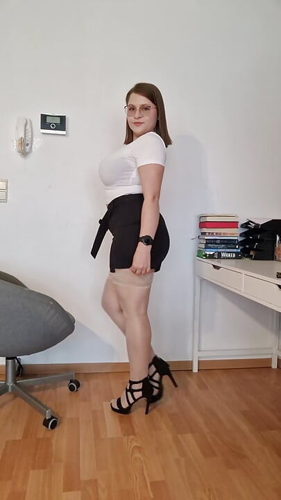Naughty Office Assistant - Edging Until My Legs Shake