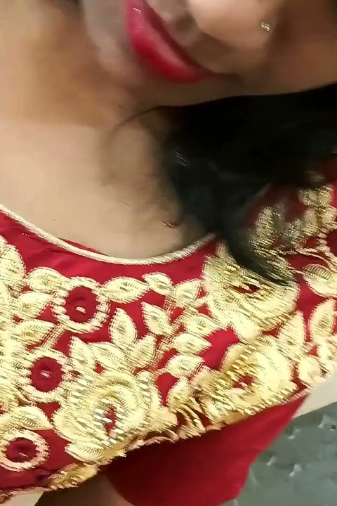 Beauty Mumbai Actress Khusboo Blowjob and Get Fucked Doggy Position with Boss at Farm House