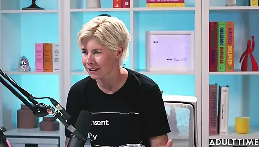 Lilly Bell Eksibisme, Sexting, & Pemberdayaan | Podcast Khusus Orang Dewasa