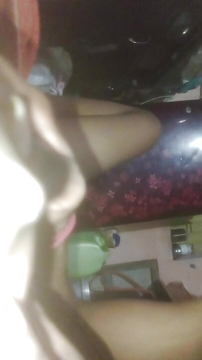 Desi bhabhi ka MMS video viral