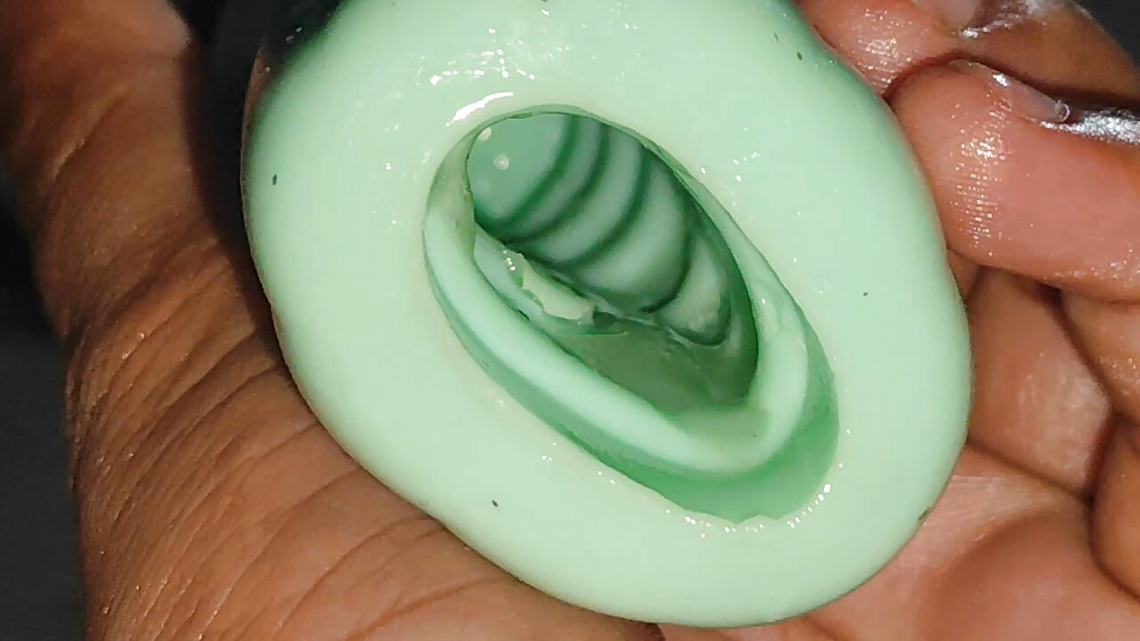 Too much cum.....