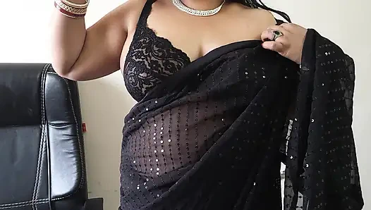 Evde iri güzel kadın