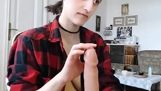 Camgirl bermain dengan dildo dan obrolan