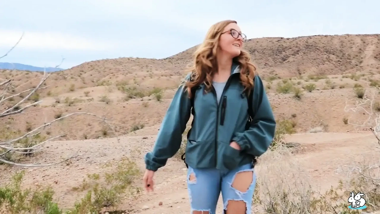 True Amateurs – Nature Chick with Glasses Gets Facial by the Lake