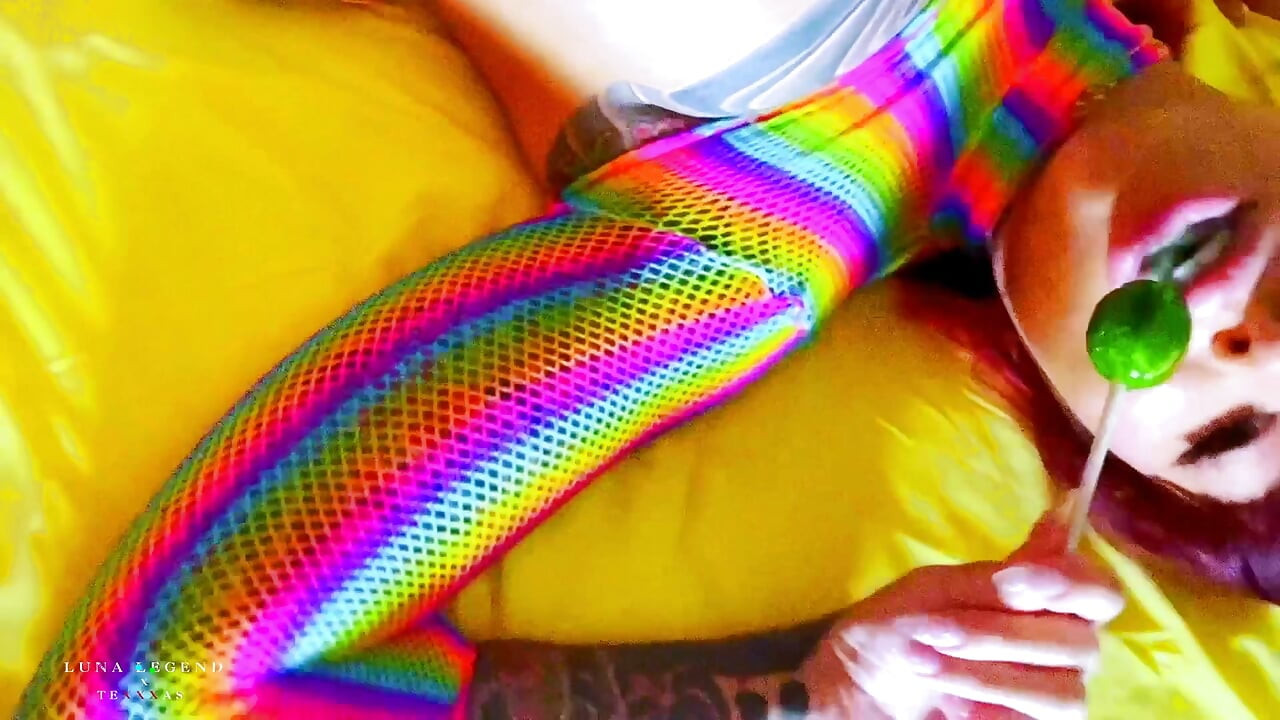 Luna Legend x Texxxas in Coochie Candyland