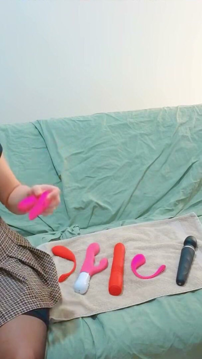 18not20's Deep Dive in Lovense Toys – Asiatische Geysir-Kegelsquirt-Explosion | Clip 1