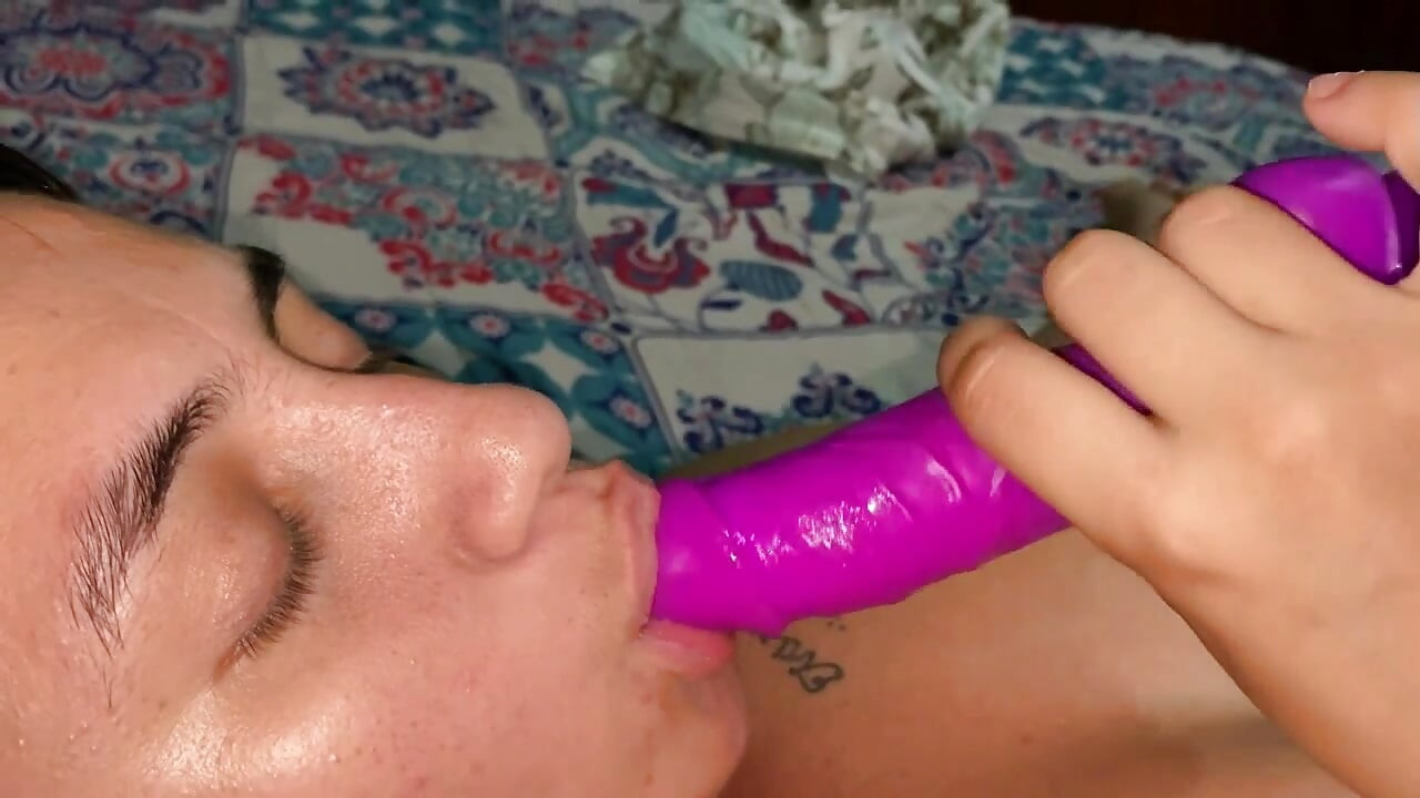 lesbian sex I fuck my stepsister's pussy with my big colosondor