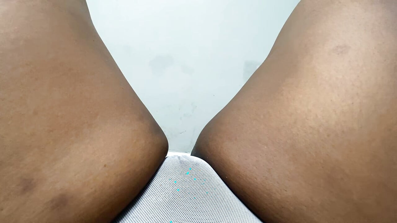 Brutal masturbation of a soaked slut who won't stop moaning