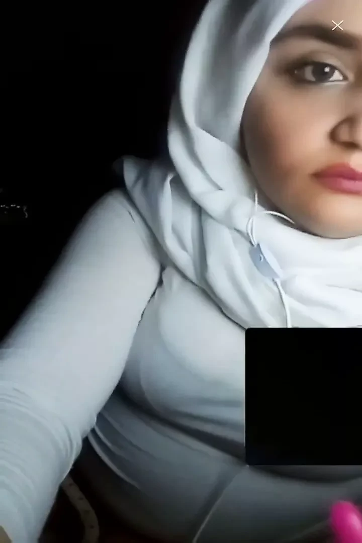 Hijab livestream