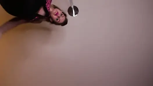 Ты спущена на каблуки