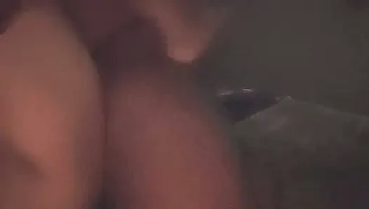 Pasangan hot desi ngentot dalam-dalam